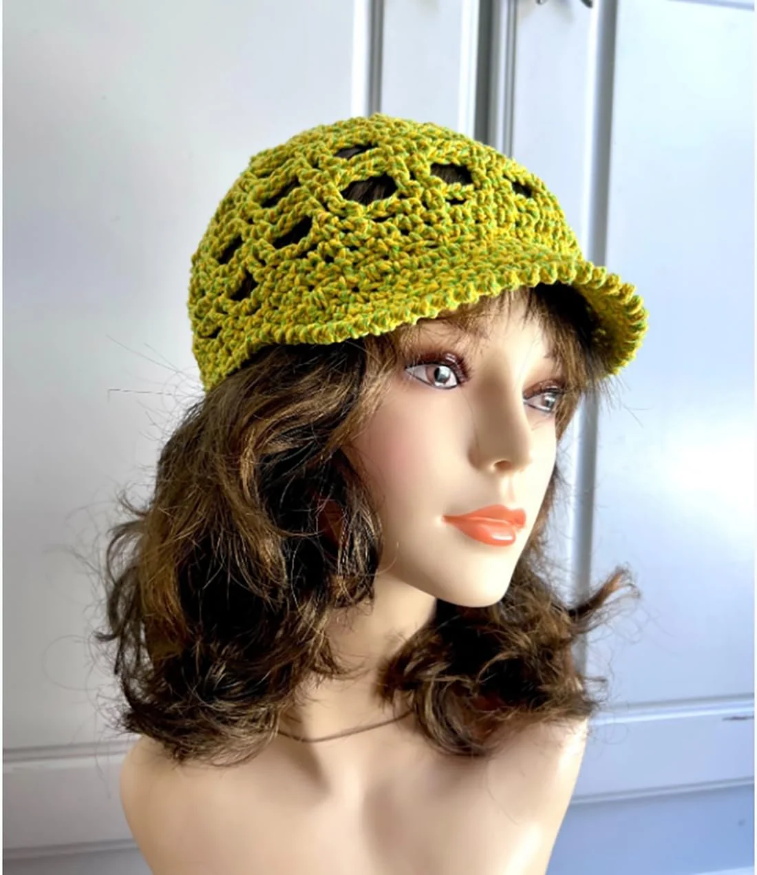 17-inch Female Mannequin Head Form with Eyelashes and Lips Display Stand for Wigs, Hats, Jewelry - Image 7