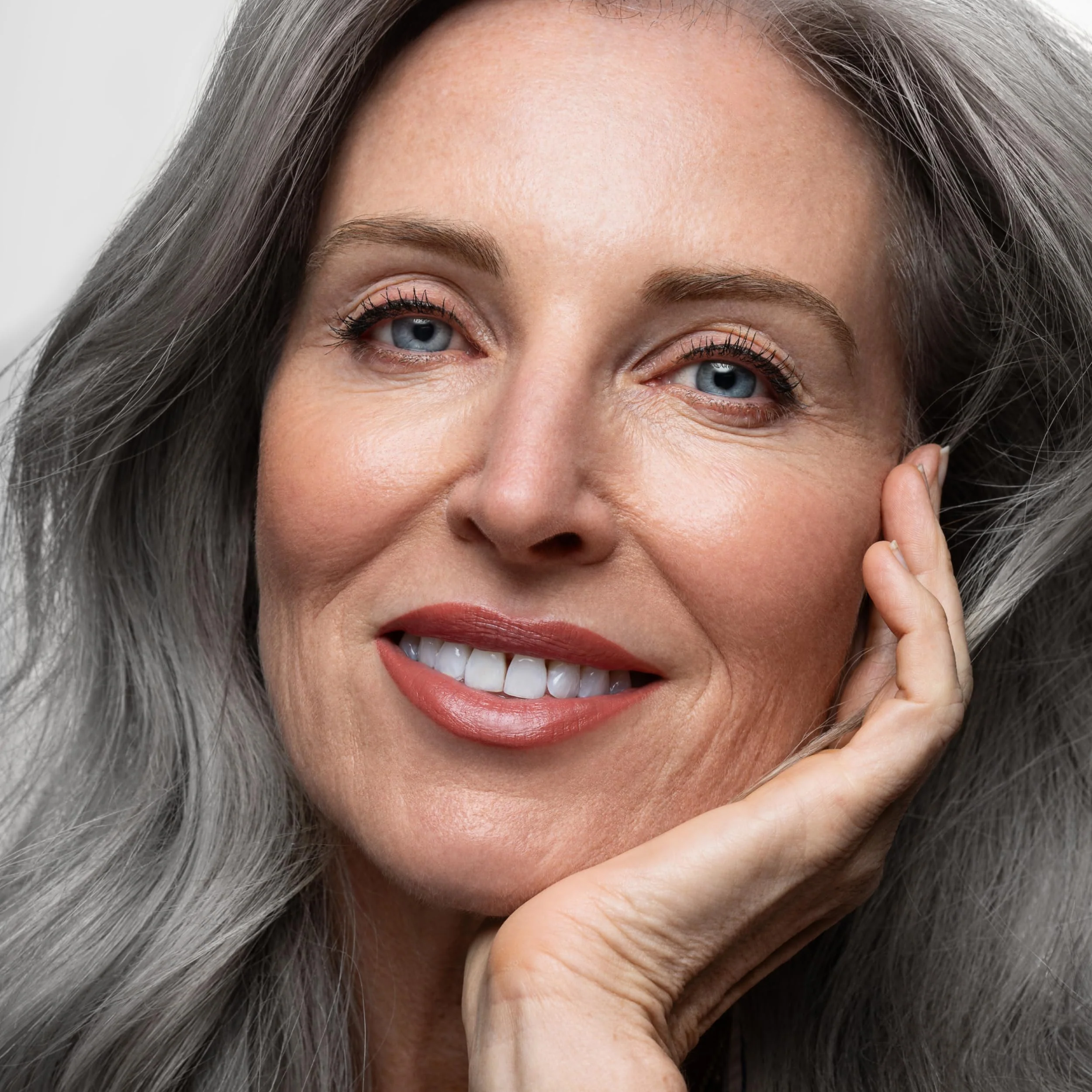 AGE beautiful Brightening Wash Shampoo for Silver or Gray Hair, With CoQ10 + Charcoal, Remove Mineral Build-up & Pollution for Bright, Shiny Hair - Image 7