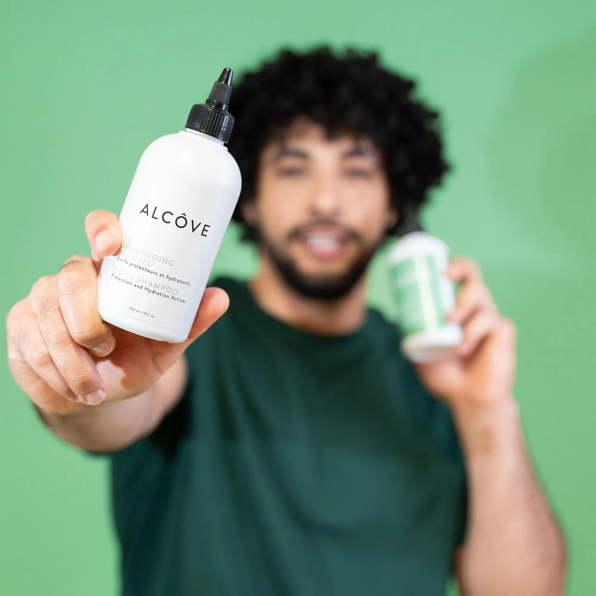 Alcôve - Curls Shampoo - Hydrating Formula - Sulfate-Free - Enhances Curl Definition - Frizz Control - Wavy Curly Coily Hair - Gentle Cleanse - Spa-Like Experience- For Women and Men - 10 fl.oz Bottle - Image 4