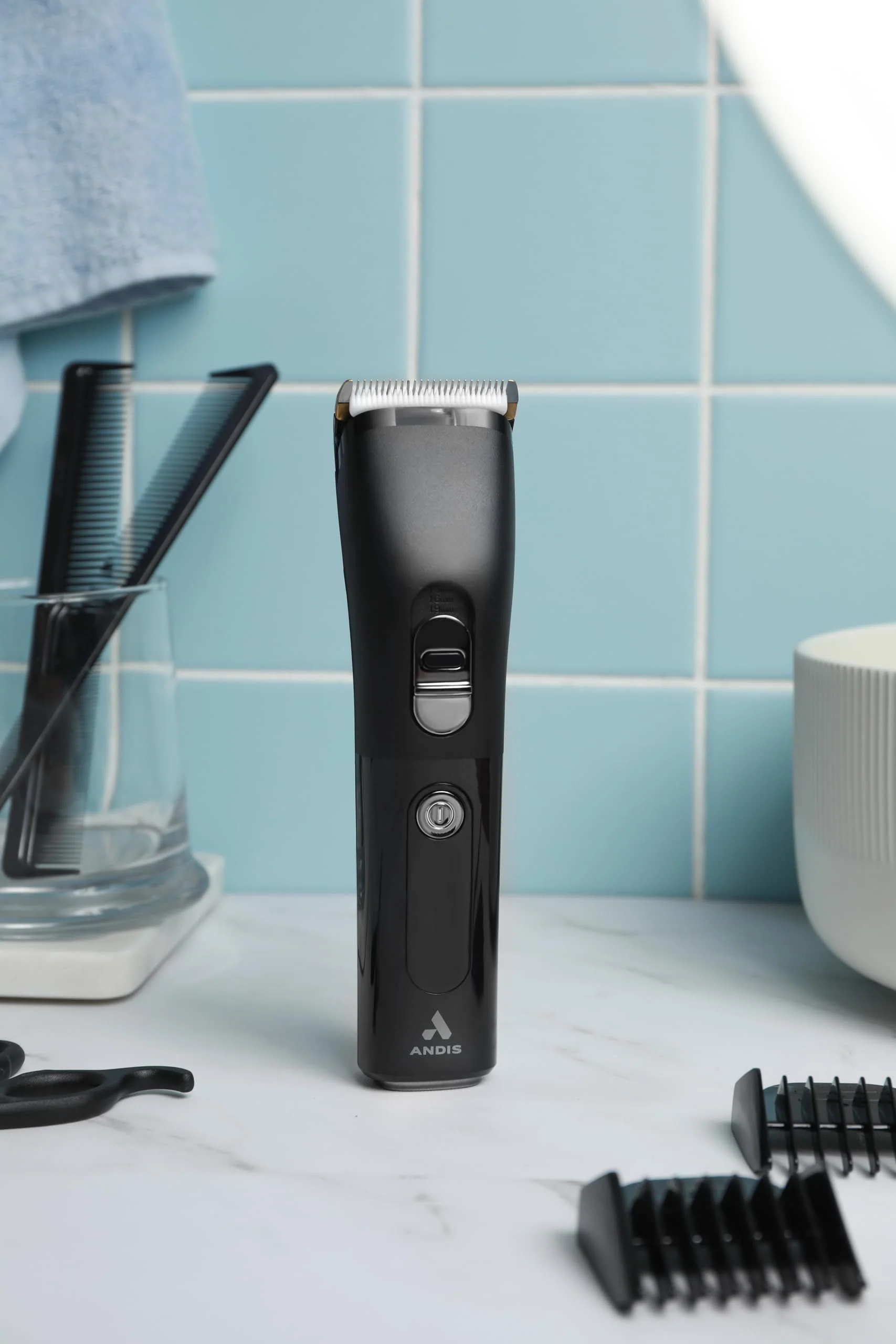 Andis 560547 Envision Cordless High-Speed Hair Clipper, 21-Piece Kit, Adjustable Blade, 1.5” LED Digital Display Screen, Black - Image 4