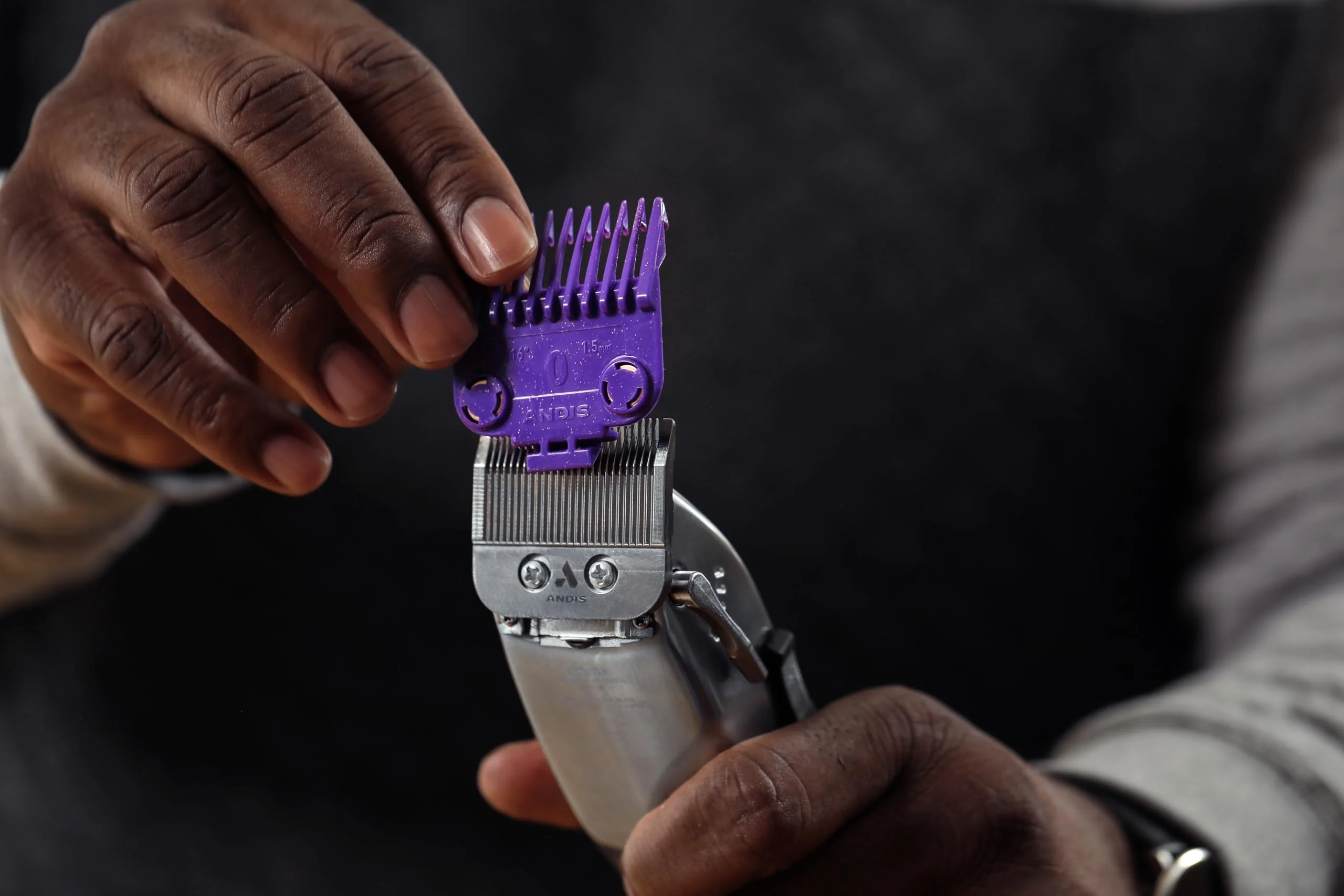 Andis 561002 OG Master Dual Magnet Attachment Clipper Guard Set, 2-Pack, Purple - Image 5