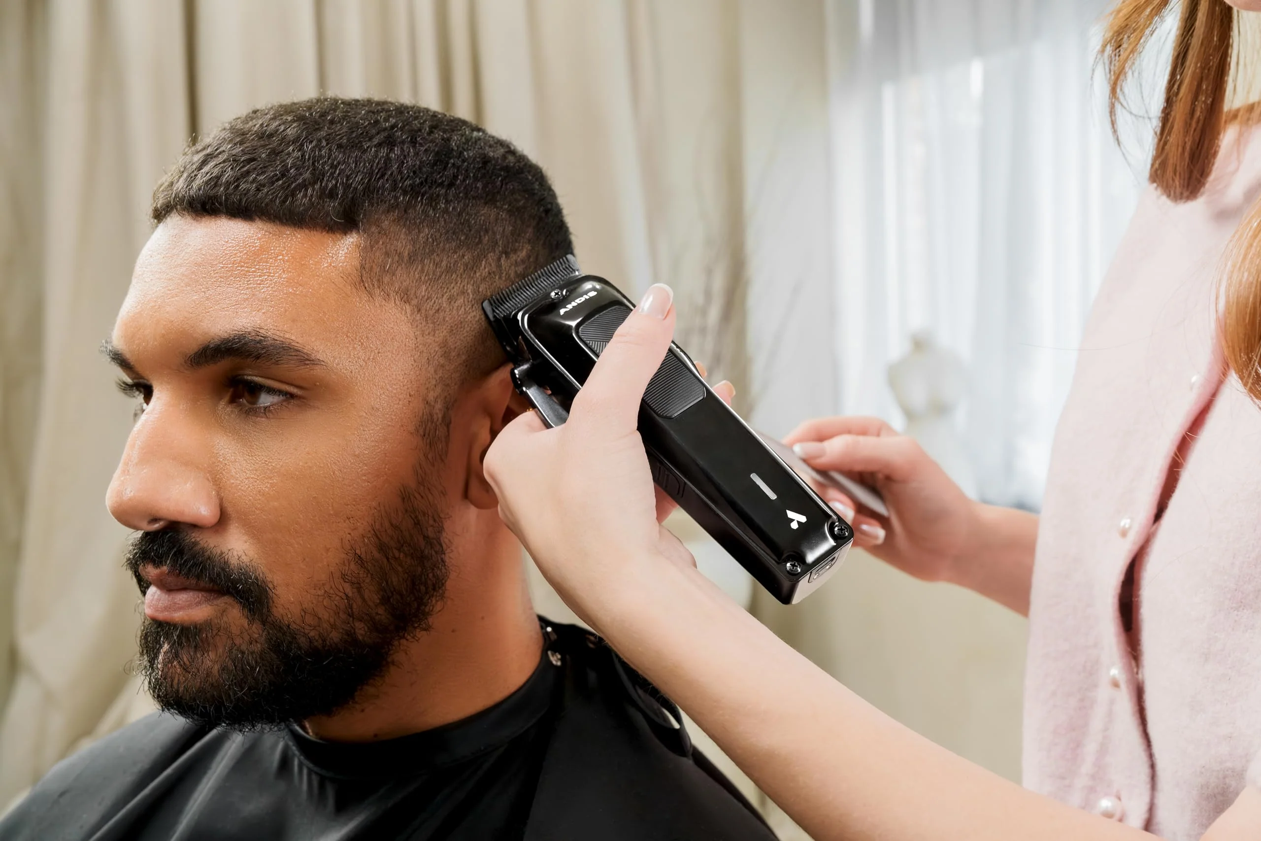 Andis 563534 Phenom Clipper & Trimmer Hair Cutting Combo Kit, Professional Barber, Cordless, Beard & Hair, Includes Comb Sets, Lithium-Ion, Black - Image 4