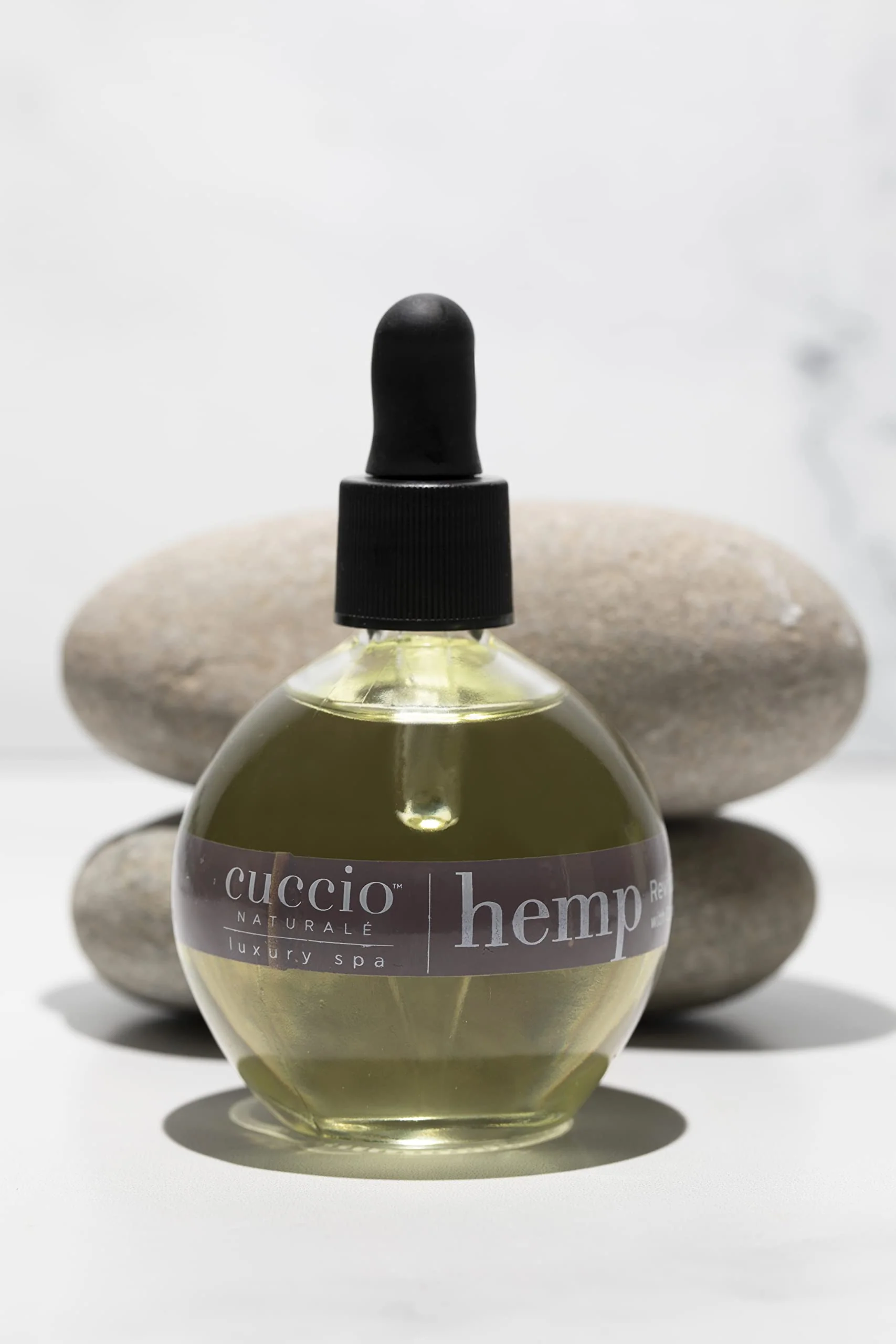 Cuccio Naturale Capuacu & Chia Revitalizing Cuticle Oil, Lightweight Fast-Absorbing Hydrating Nail & Cuticle Conditioner, Cold-Pressed Oils + Vitamin E, 2.30 Fl Oz - Image 4
