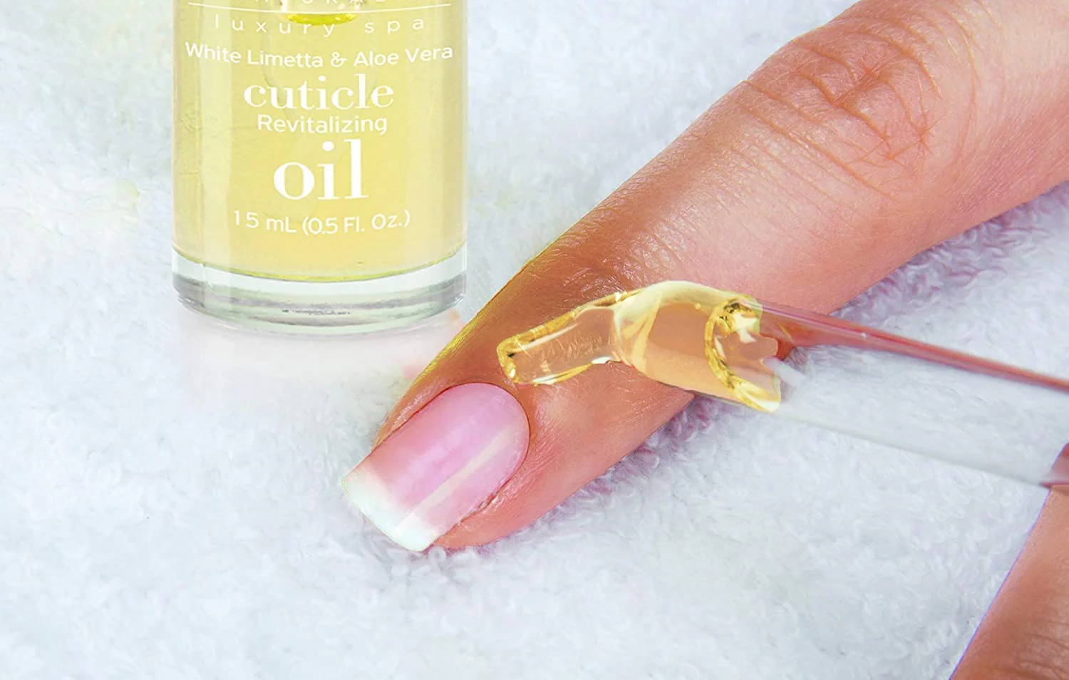 Cuccio Naturale Revitalizing Cuticle Oil - Hydrating Oil For Overnight Cuticle Repair - Remedy Damaged Skin And Thin Nails - Paraben And Cruelty-Free Formula - White Limetta And Aloe Vera - 0.5 Oz - Image 4