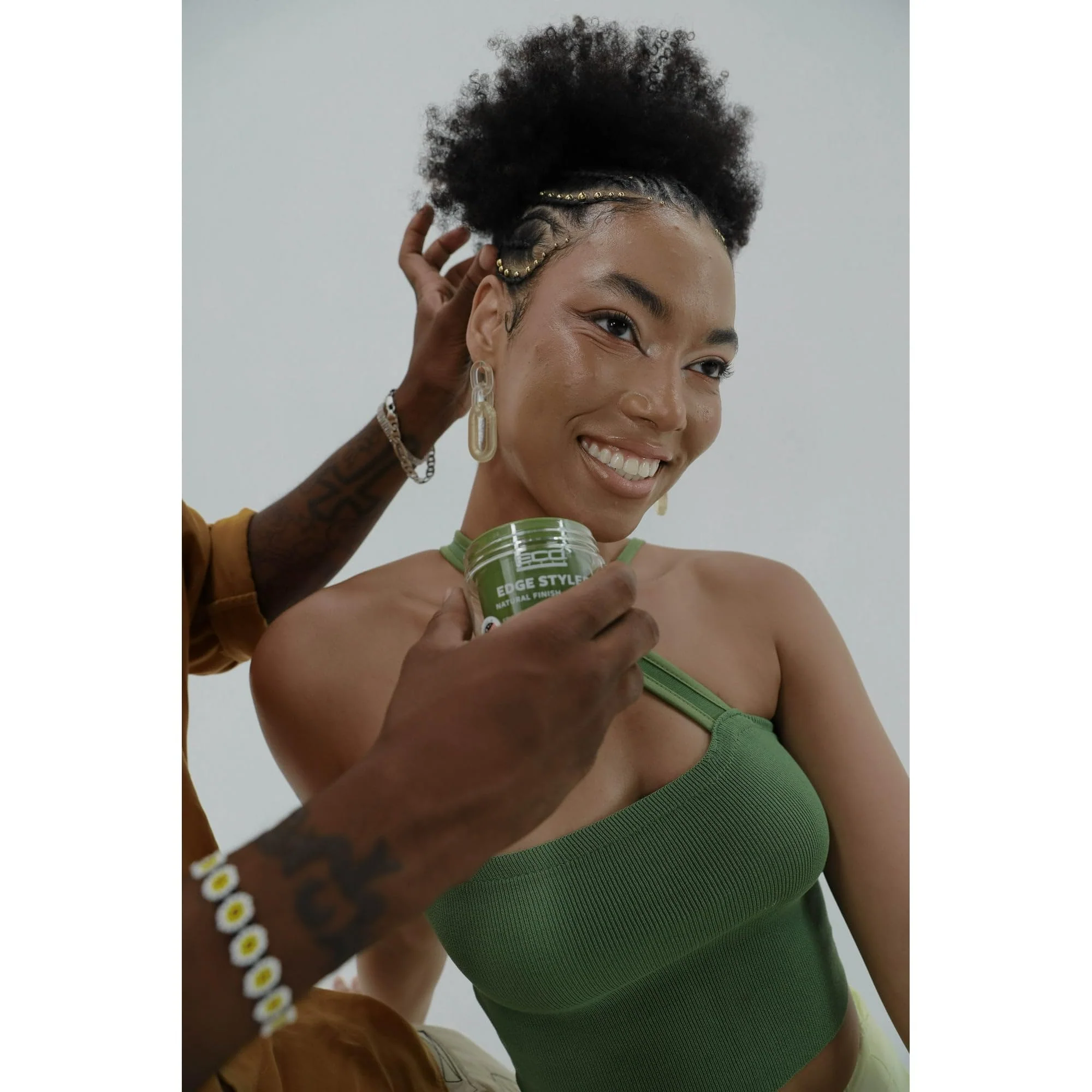 Ecoco Eco Styler Natural Finish Pomade with Olive Oil Edge Styler Strong Hold 3 oz - Image 5