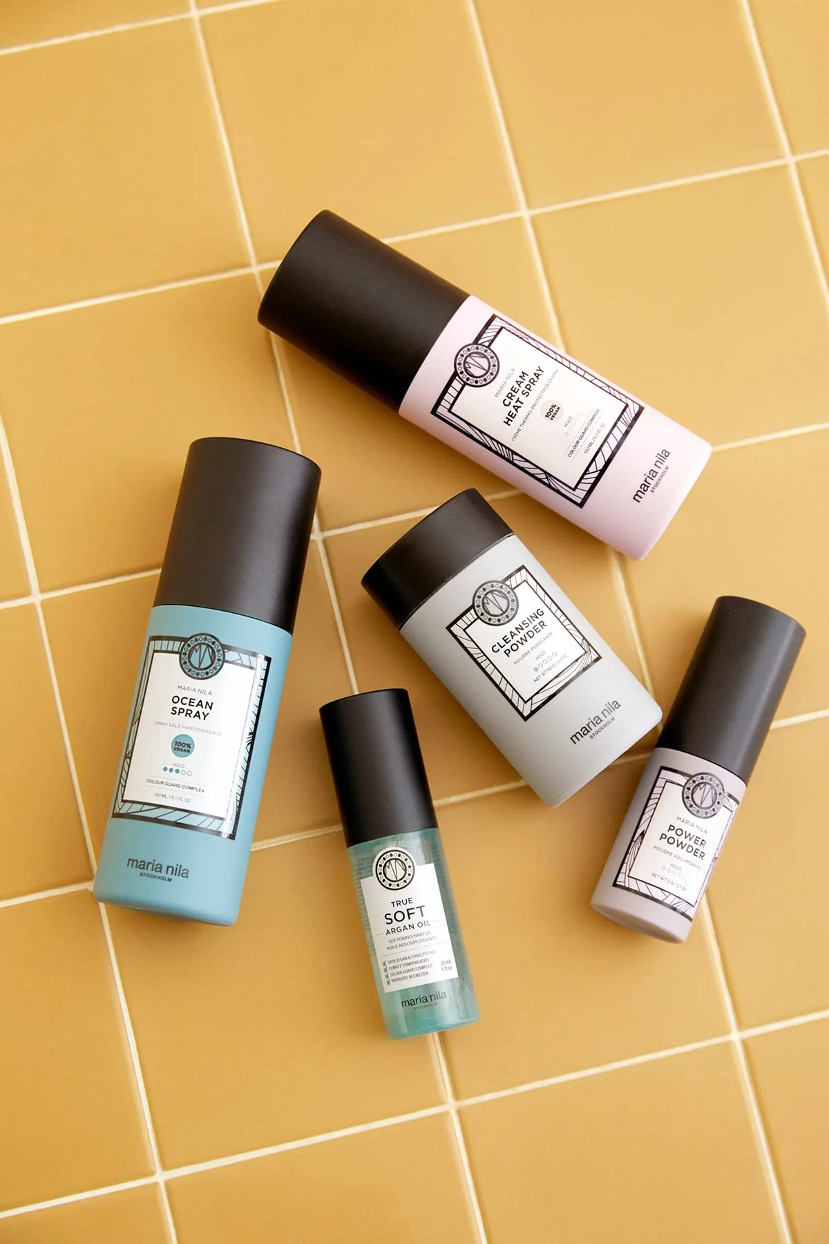 Maria Nila, The Styling Beauty Bag, 5 Styling Products to get Creative with your Looks, 100% Vegan & Sulfate/Paraben free - Image 4