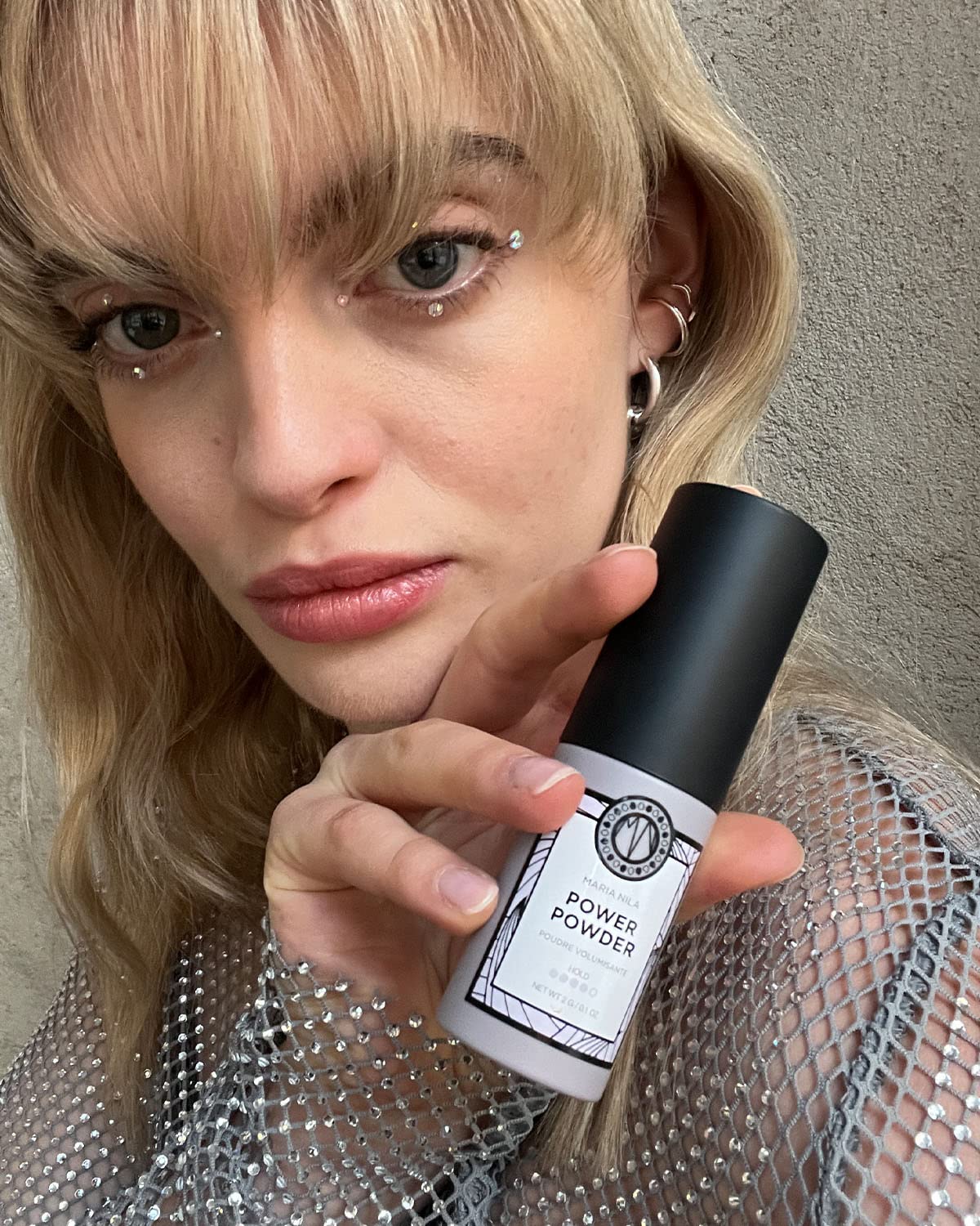 Maria Nila, The Styling Beauty Bag, 5 Styling Products to get Creative with your Looks, 100% Vegan & Sulfate/Paraben free - Image 5