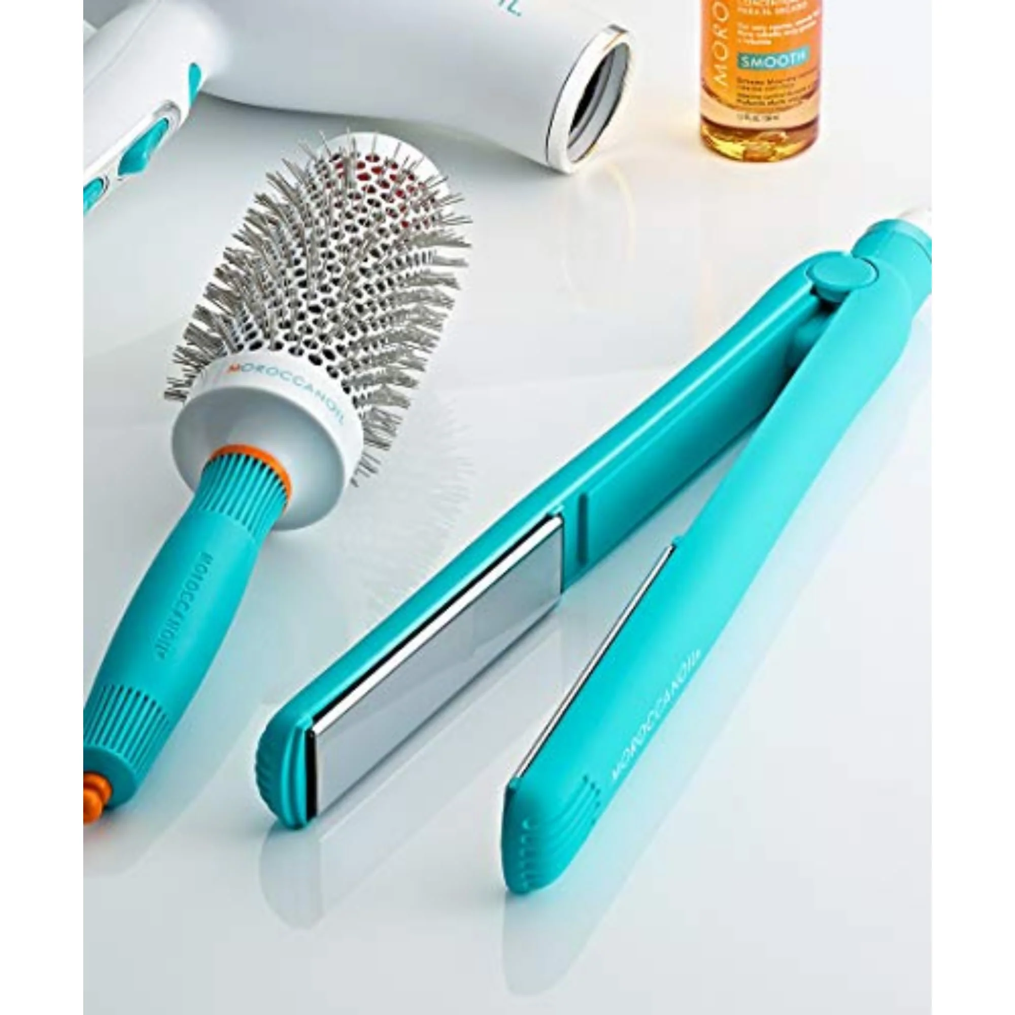 Moroccanoil Perfectly Polished Titanium Flat Iron - Image 5