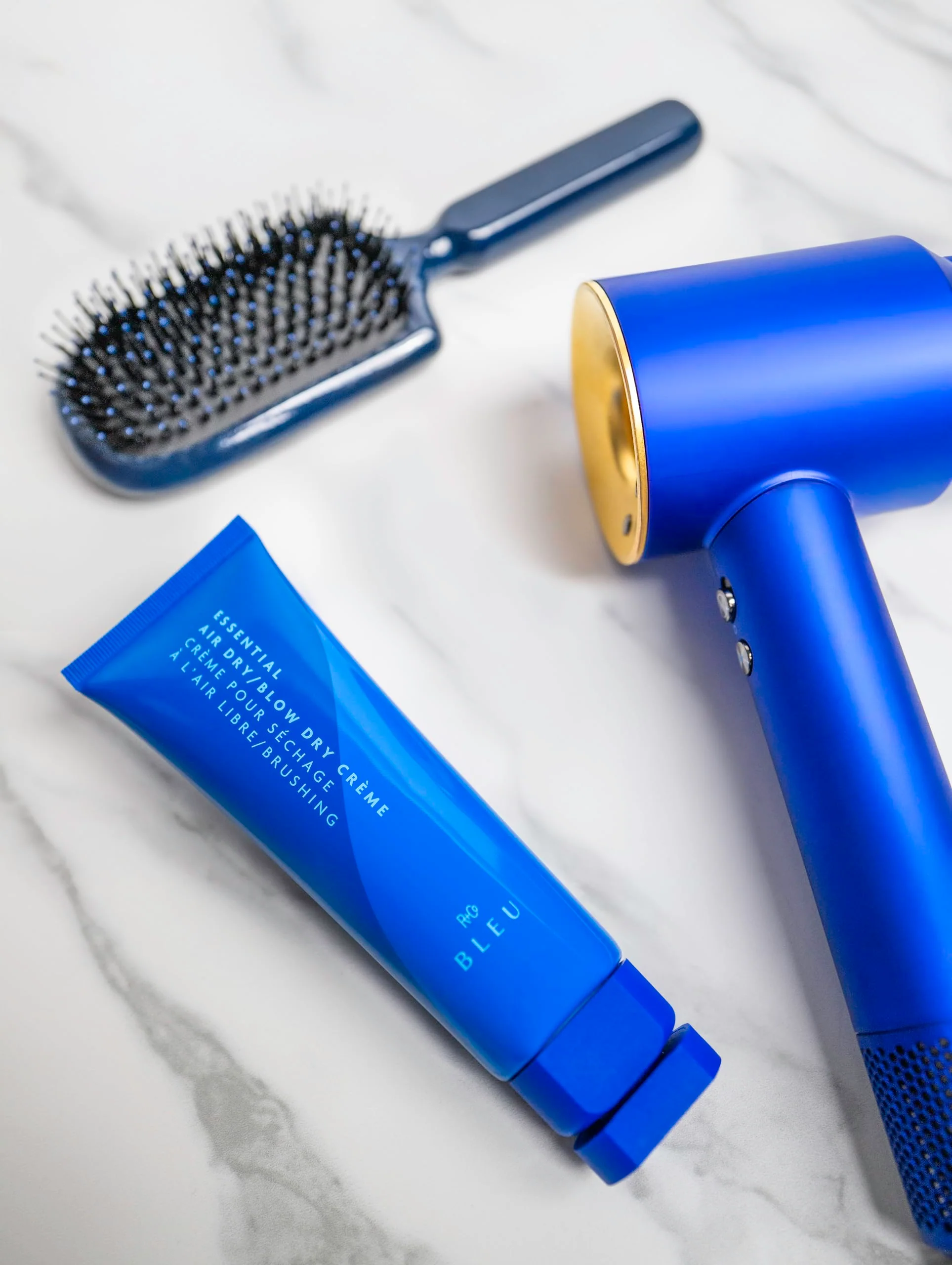 R+Co BLEU Essential Air Dry Blow Dry Crème – Lightweight Heat Protectant Styling Cream for Frizz Control, Hydration & Shine – Smooths & Detangles for All Hair Types – Paraben-Free – 4.2 oz - Image 4